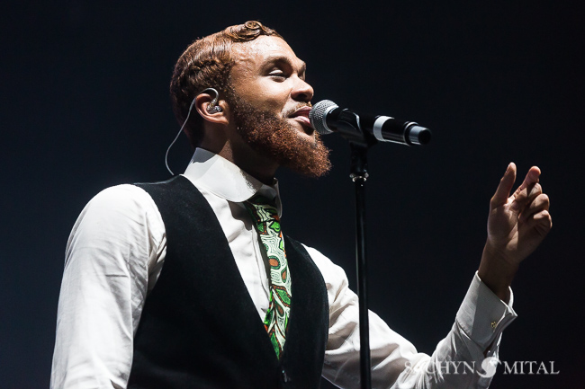 Jidenna Opening for Stromae on October 1st, 2015.